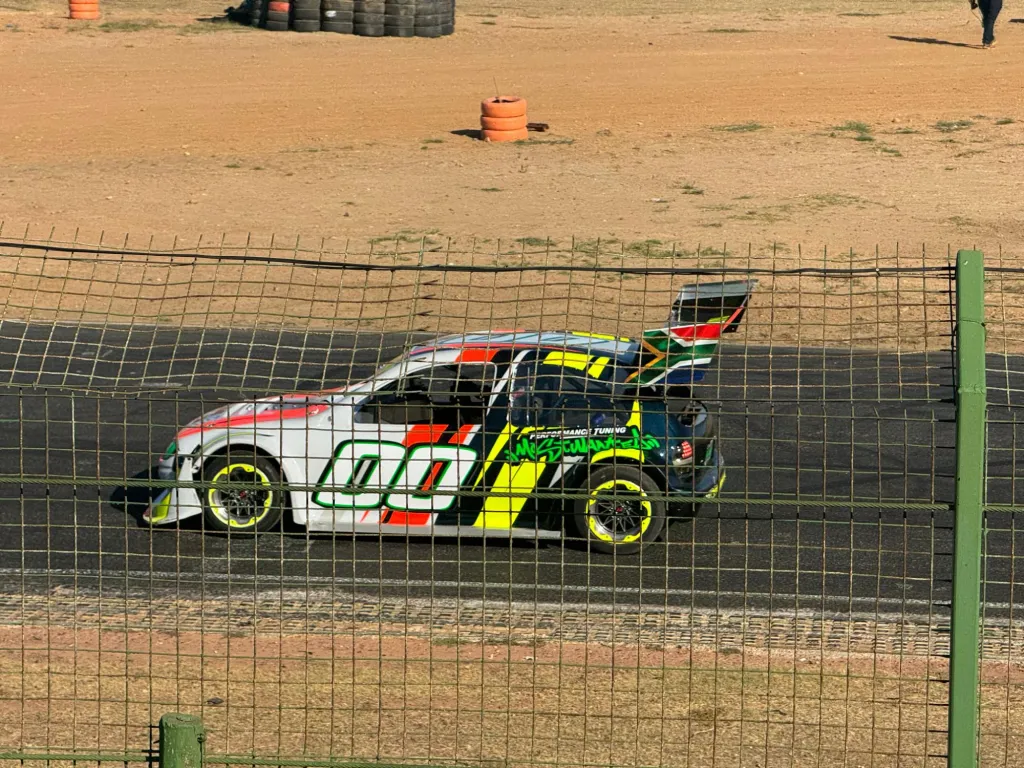 Oval Racing SA